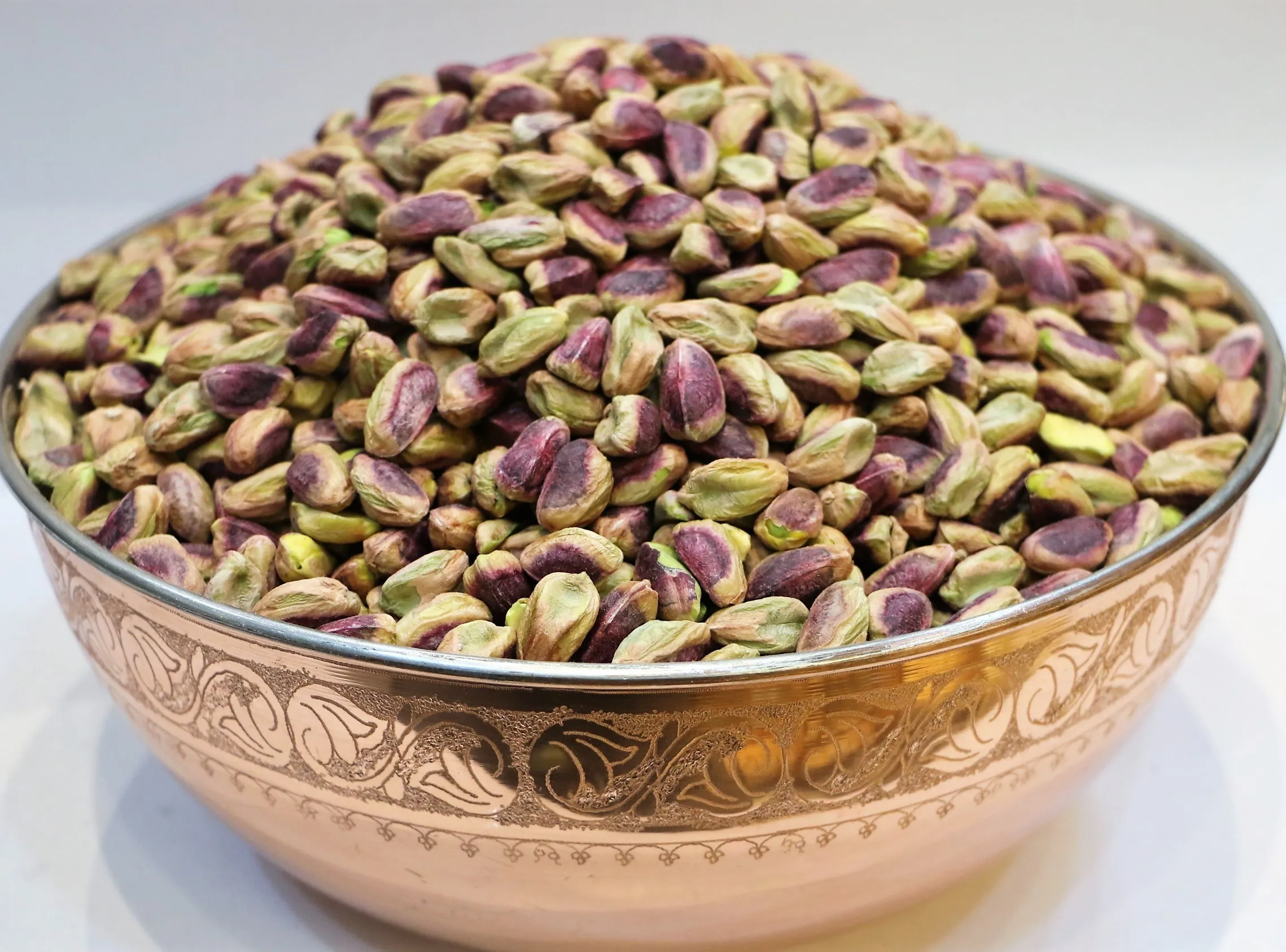 Buy organic raw pistachio kernels at an exceptional price