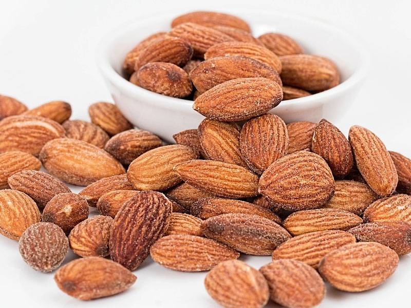 almond fruit type